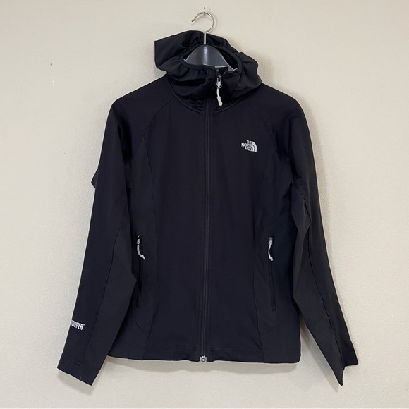 The North Face Women's Black Softshell Jacket - Picture 3 of 5